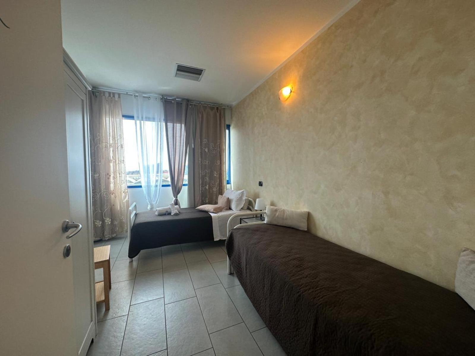 Main Street Verona Fiera Destiny Home 11 Bagian luar foto